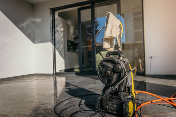 Best Pool Deck Cleaning  in Muniz, TX